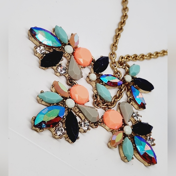 J Crew Rhinestone AB Chunky Colorful Faux Stone Bib Statement Gold Tone Necklace - Picture 3 of 6